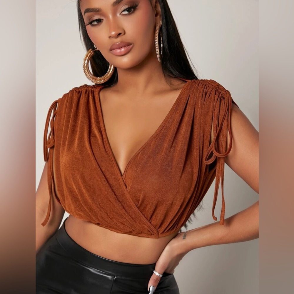 NWT Drawstring Sleeve Top